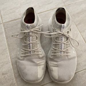 UNDER ARMOUR HOVR Cream Sneakers RESERVED